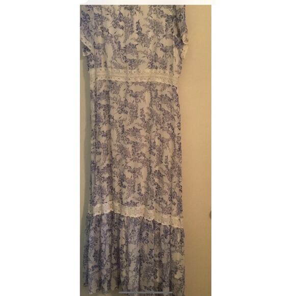 Women’s Taylor Tiered V-Neck Fit And Flare Lace Detail Maxi Dress Size 16 - Picture 5 of 7